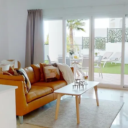 Paraiso Benahavis - Private Garden Ground Floor אסטפונה