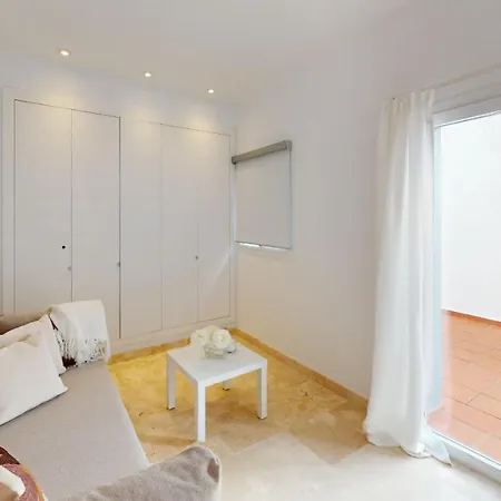 Paraiso Benahavis - Private Garden Ground Floor אסטפונה