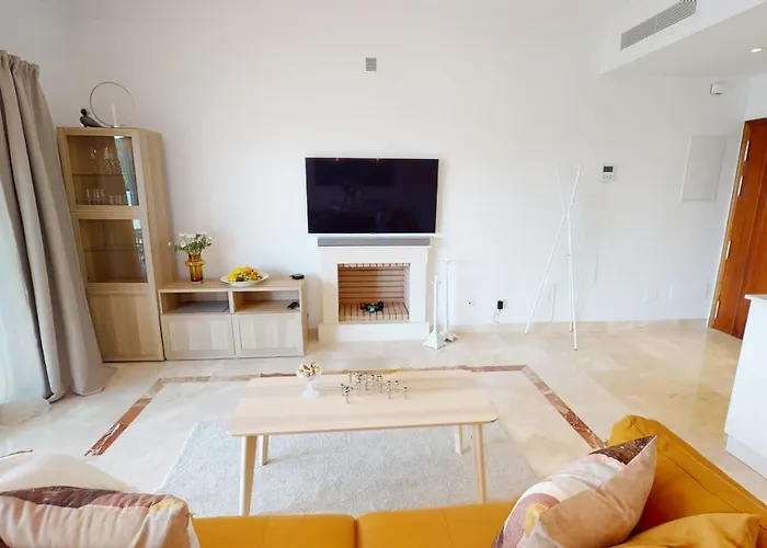 Paraiso Benahavis - Private Garden Ground Floor * Estepona