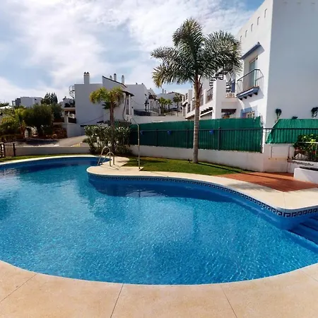 Paraiso Benahavis - Private Garden Ground Floor * Estepona