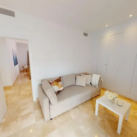 Paraiso Benahavis - Private Garden Ground Floor * Estepona