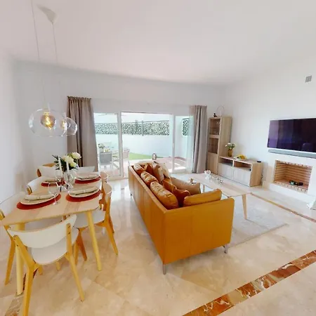 Paraiso Benahavis - Private Garden Ground Floor *