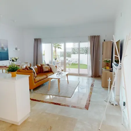 Paraiso Benahavis - Private Garden Ground Floor *