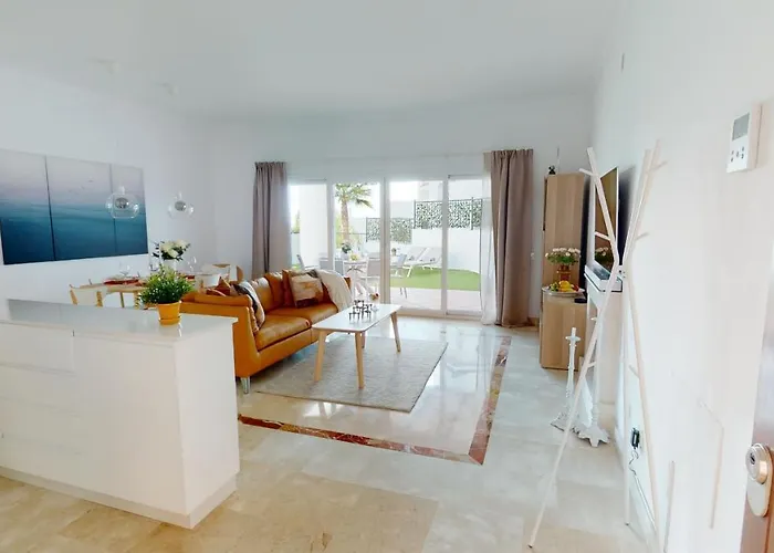 Paraiso Benahavis - Private Garden Ground Floor *