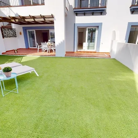 아파트 Paraiso Benahavis - Private Garden Ground Floor 에스테포나