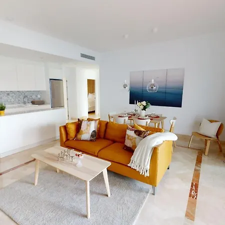 아파트 Paraiso Benahavis - Private Garden Ground Floor 에스테포나