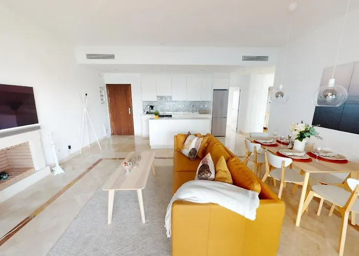 Paraiso Benahavis - Private Garden Ground Floor Appartement Estepona